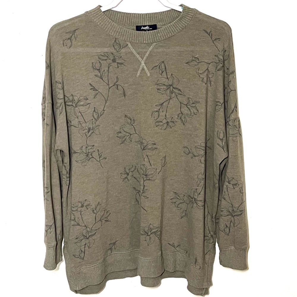 Angels Forever Young 1X Gray/Green barely floral print sweater. EUC.